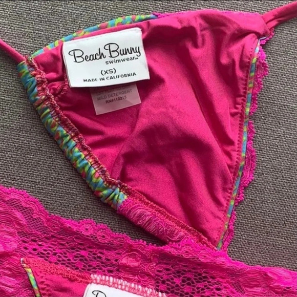 NWOT Beach Bunny TOP Lady Lace Triangle Pink size XS - Picture 4 of 9